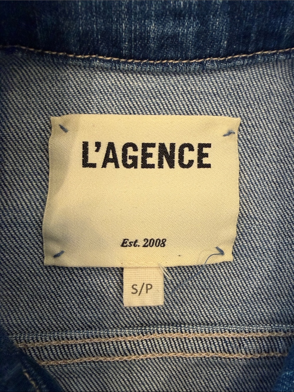 L’AGENCE Classic Blue Denim Jacket Raw Hem slim fit size S - Picture 6 of 6